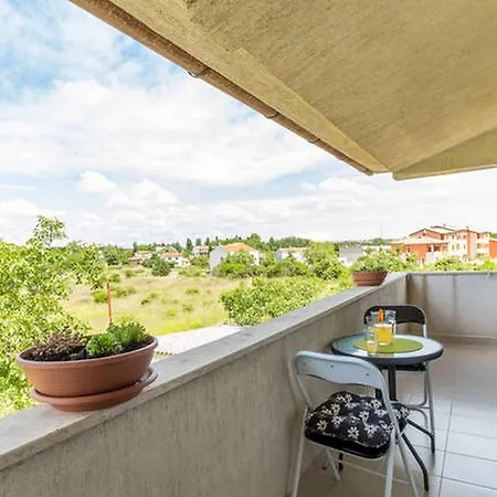 Apartment Green Oasis Pula